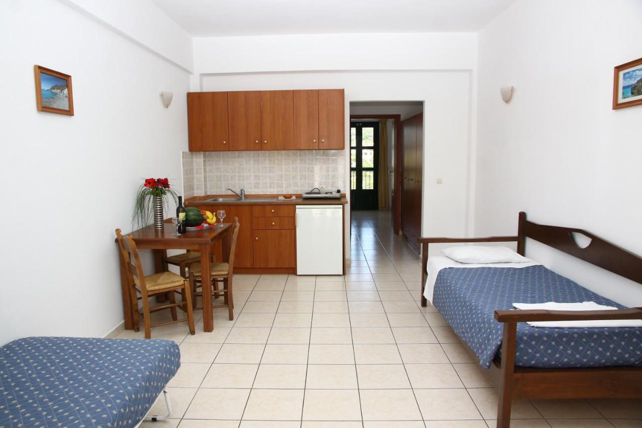 Camari Garden Hotel Apartments Gerani  Luaran gambar