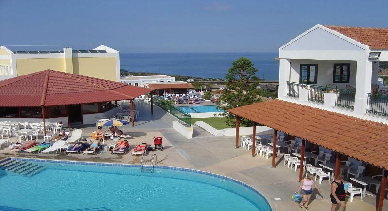 Camari Garden Hotel Apartments Gerani  Luaran gambar