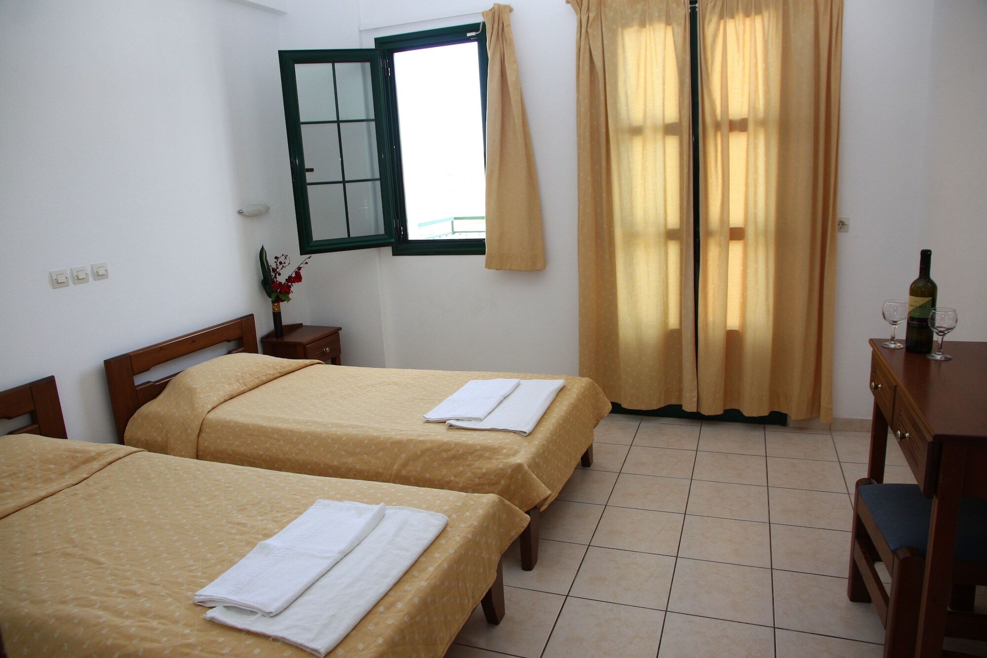 Camari Garden Hotel Apartments Gerani  Luaran gambar